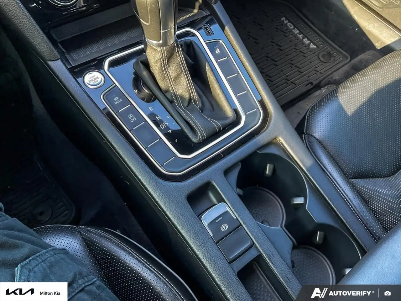 Volkswagen Arteon снимка Volkswagen Arteon