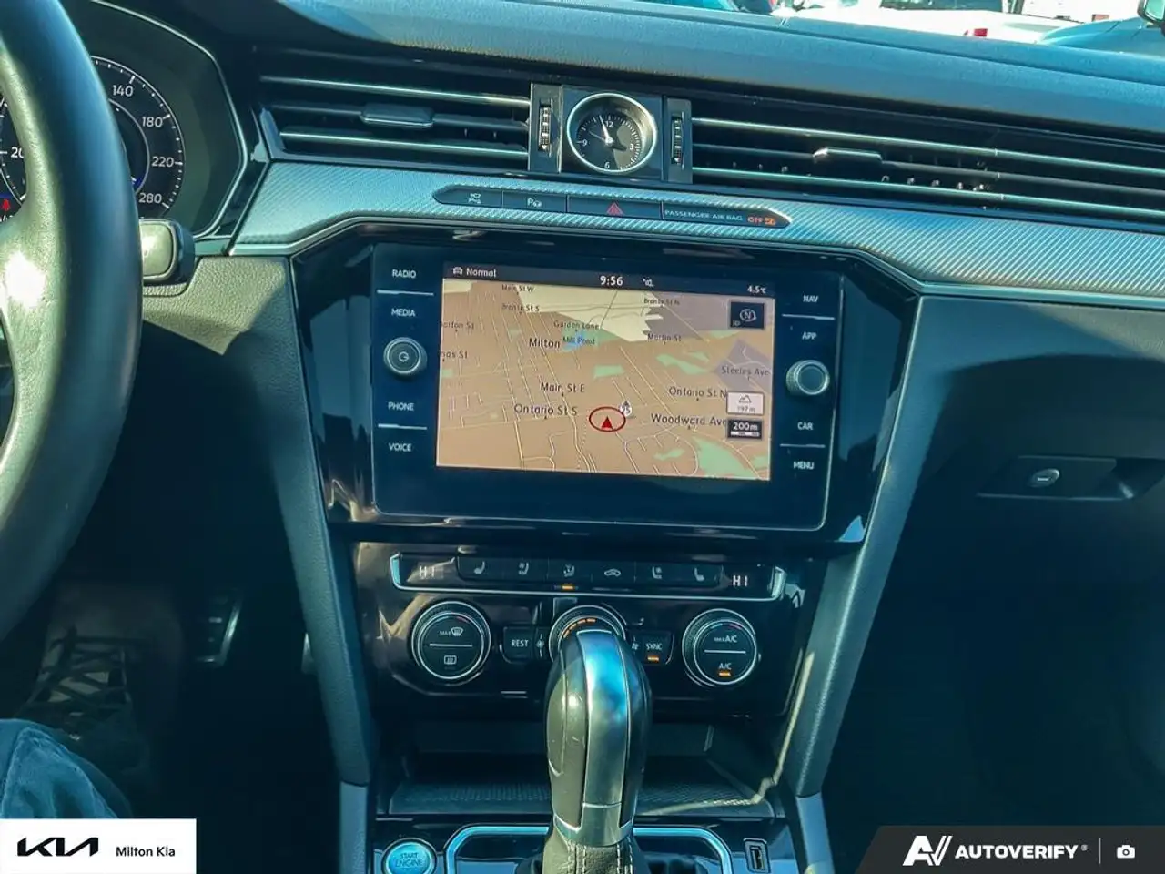 Volkswagen Arteon снимка Volkswagen Arteon