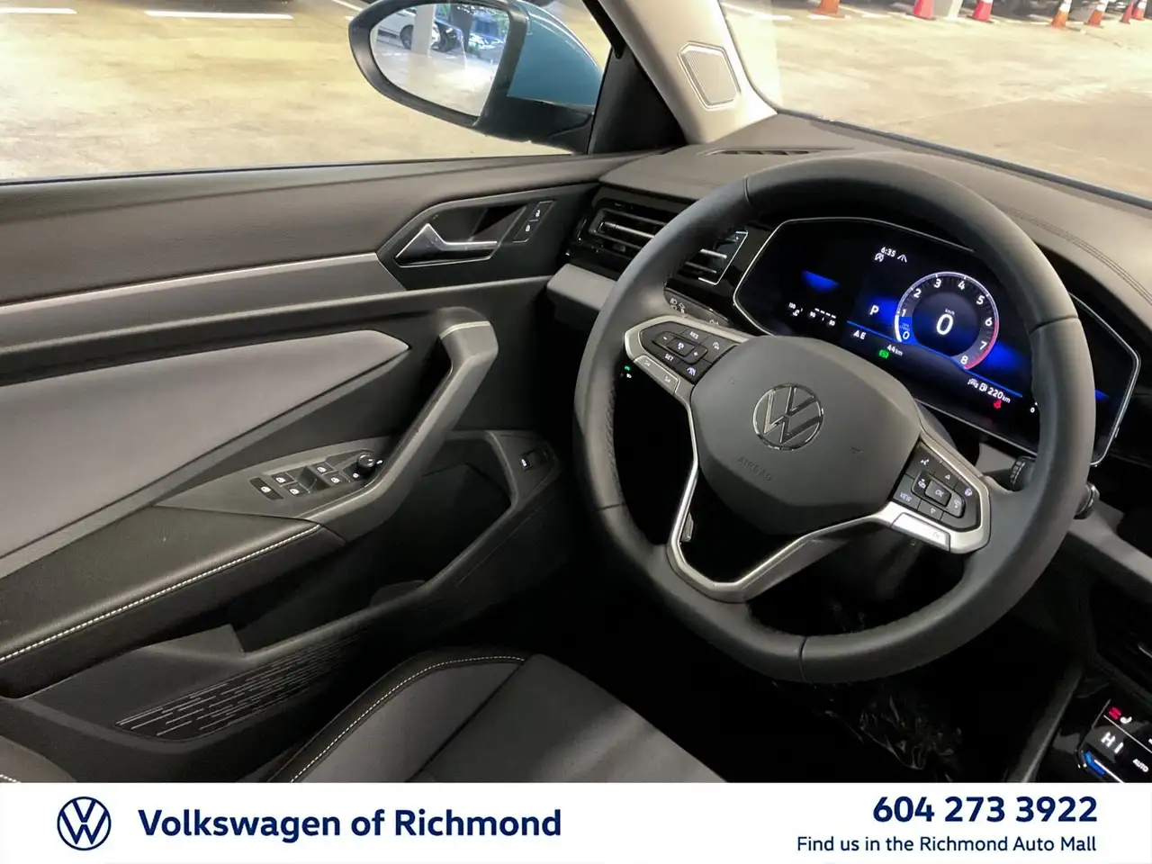 Volkswagen Jetta снимка Volkswagen Jetta