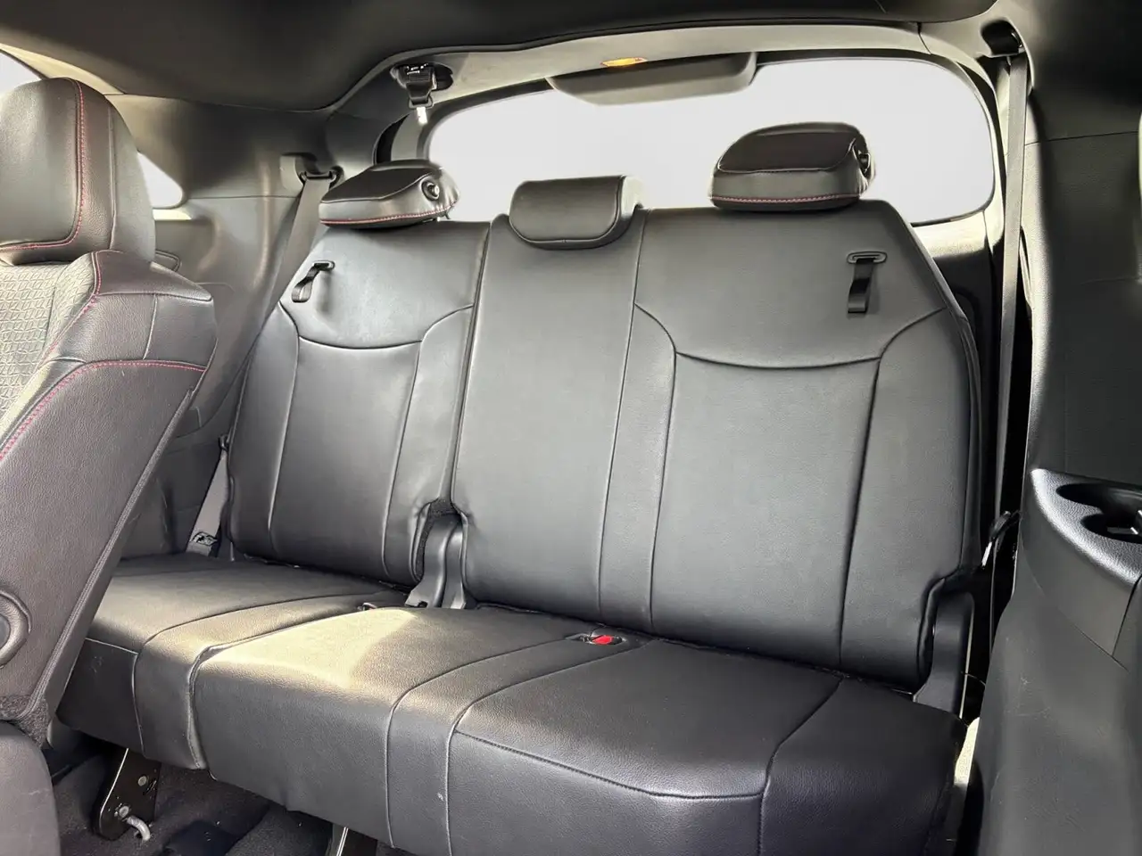 Toyota Sienna снимка Toyota Sienna