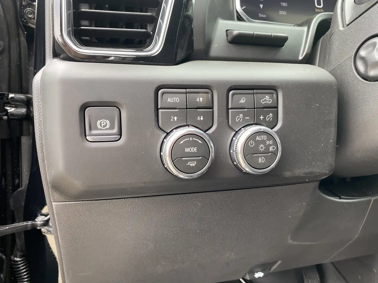 GMC Sierra 1500 photo GMC Sierra 1500
