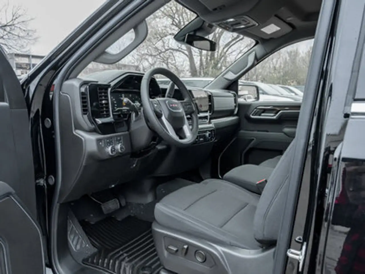 GMC Sierra 1500 снимка GMC Sierra 1500