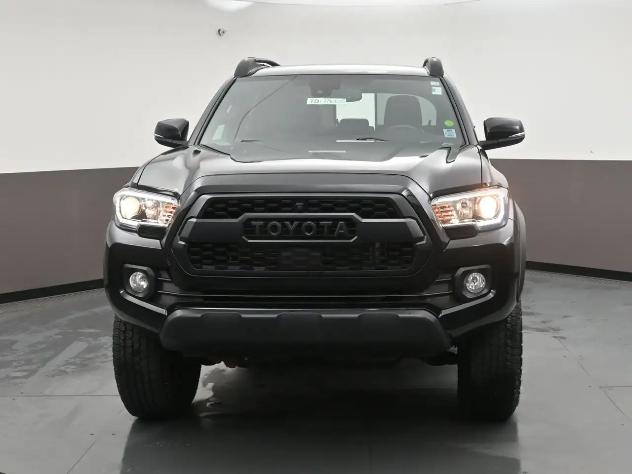 Toyota Tacoma снимка Toyota Tacoma
