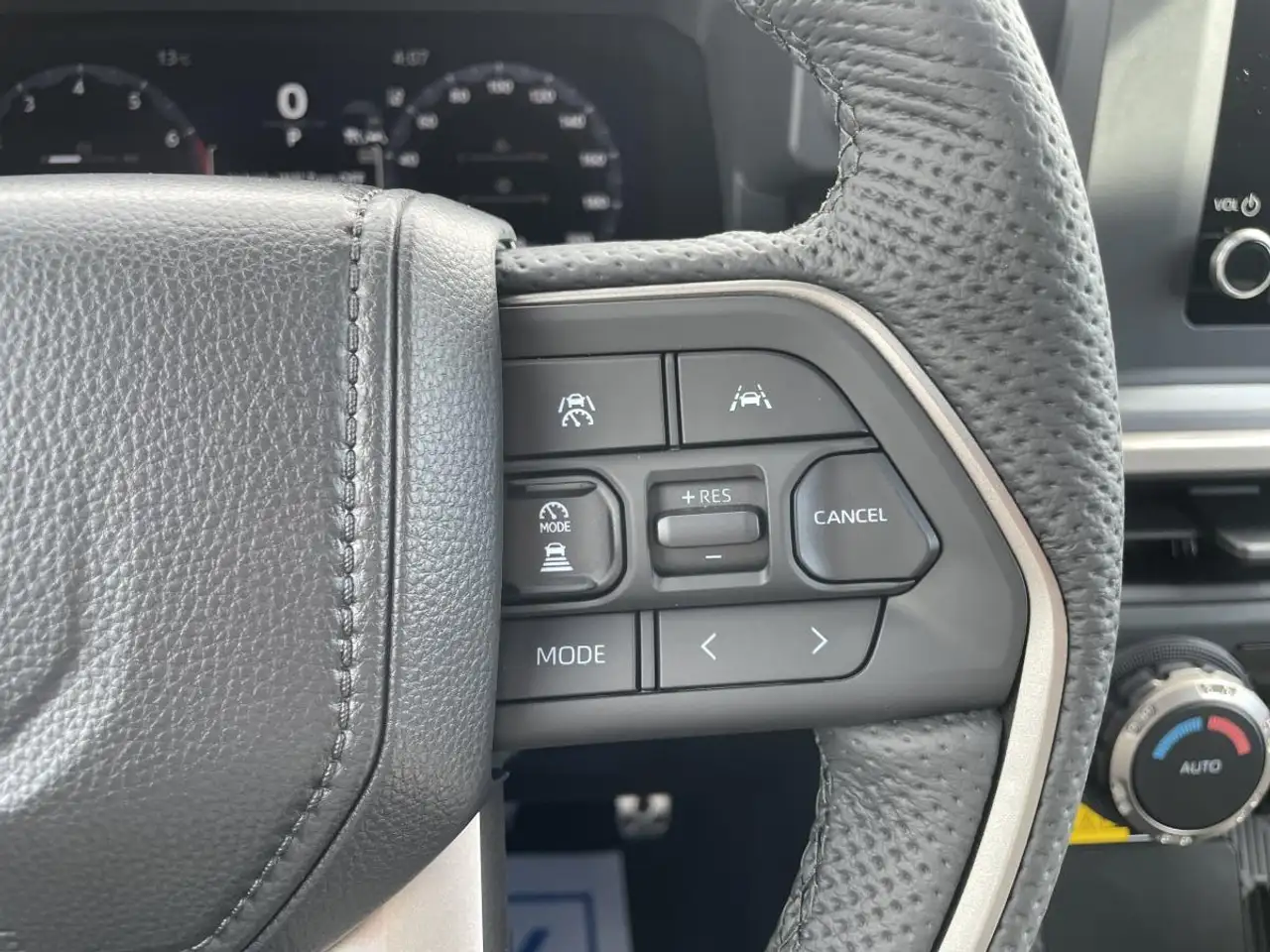 Toyota Tacoma снимка Toyota Tacoma