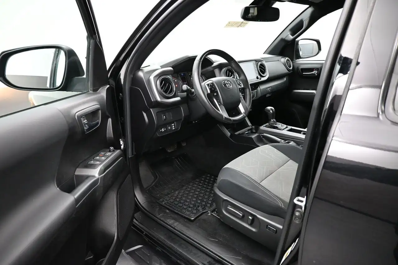Toyota Tacoma снимка Toyota Tacoma