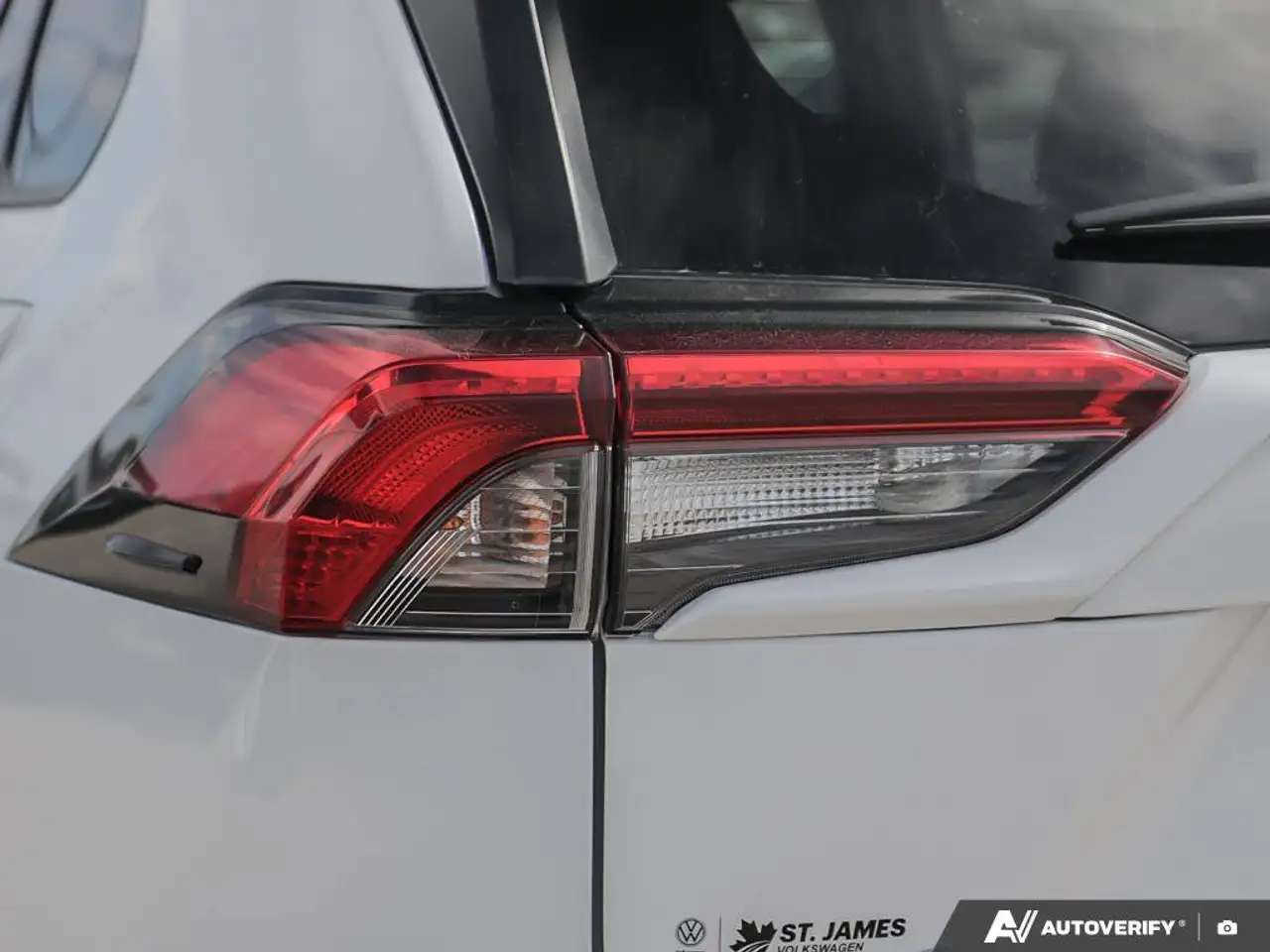 Toyota RAV 4 снимка Toyota RAV 4