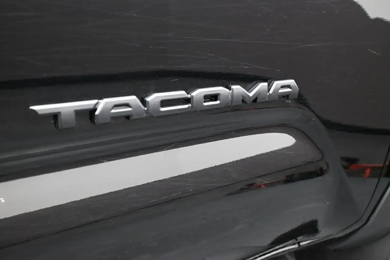 Toyota Tacoma снимка Toyota Tacoma