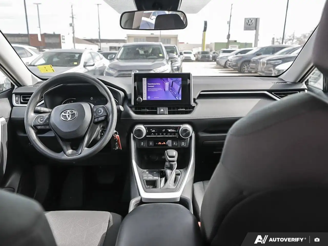Toyota RAV 4 снимка Toyota RAV 4