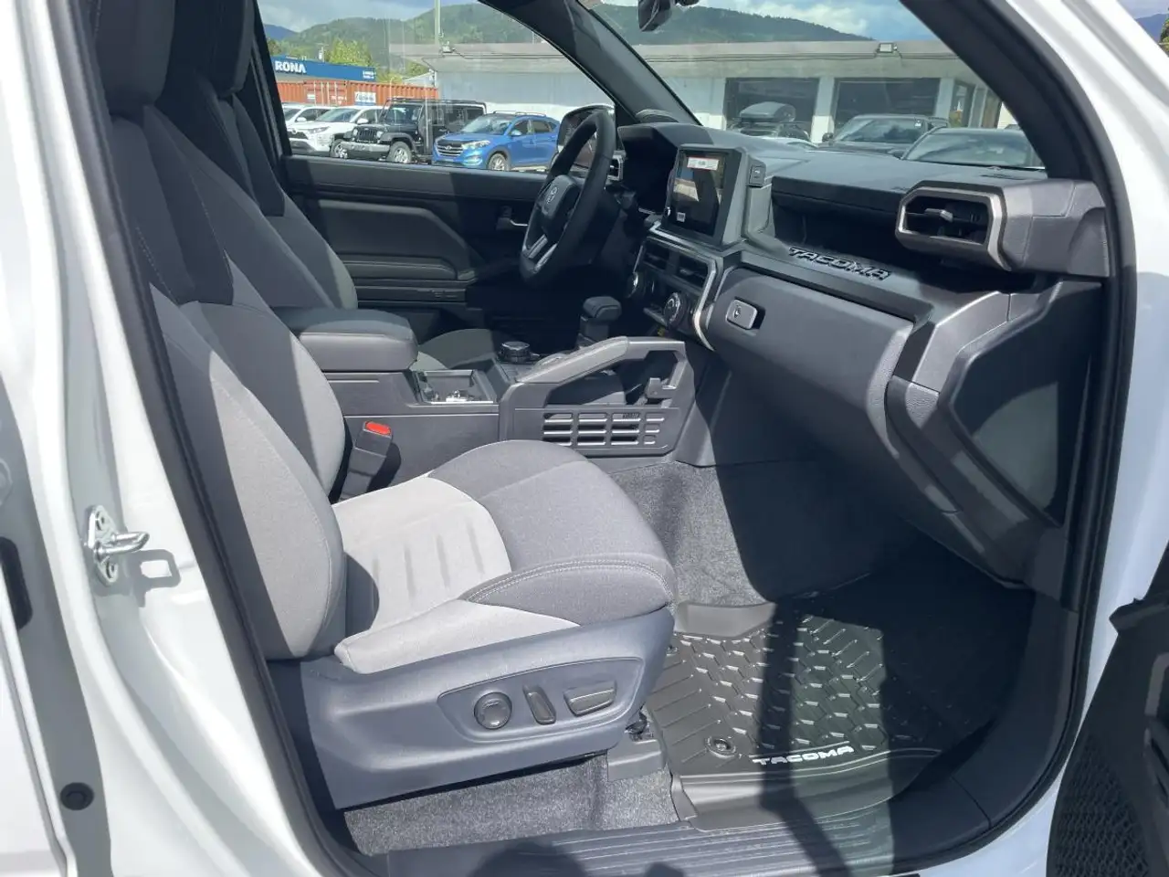 Toyota Tacoma снимка Toyota Tacoma