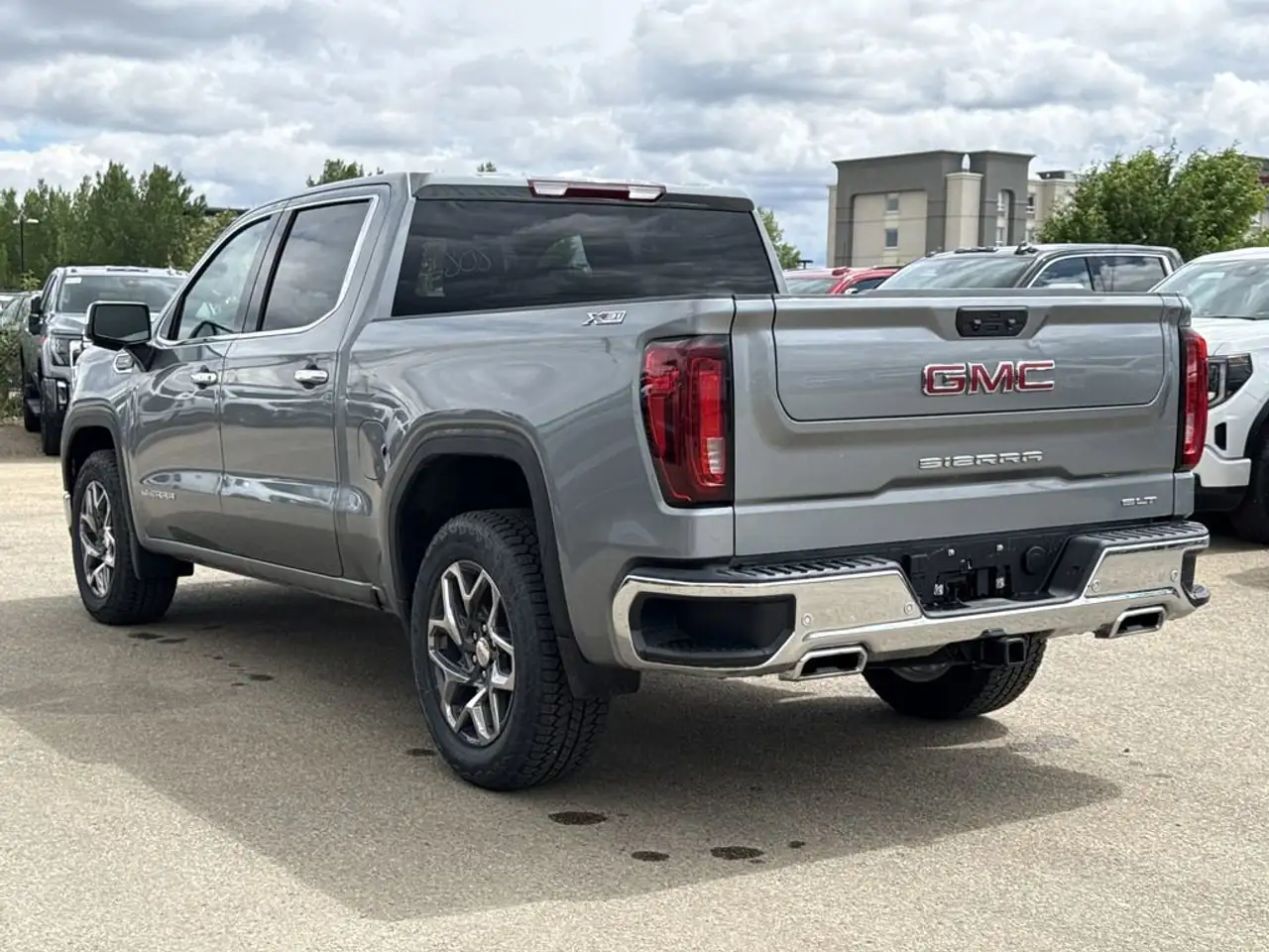 GMC Sierra 1500 photo GMC Sierra 1500