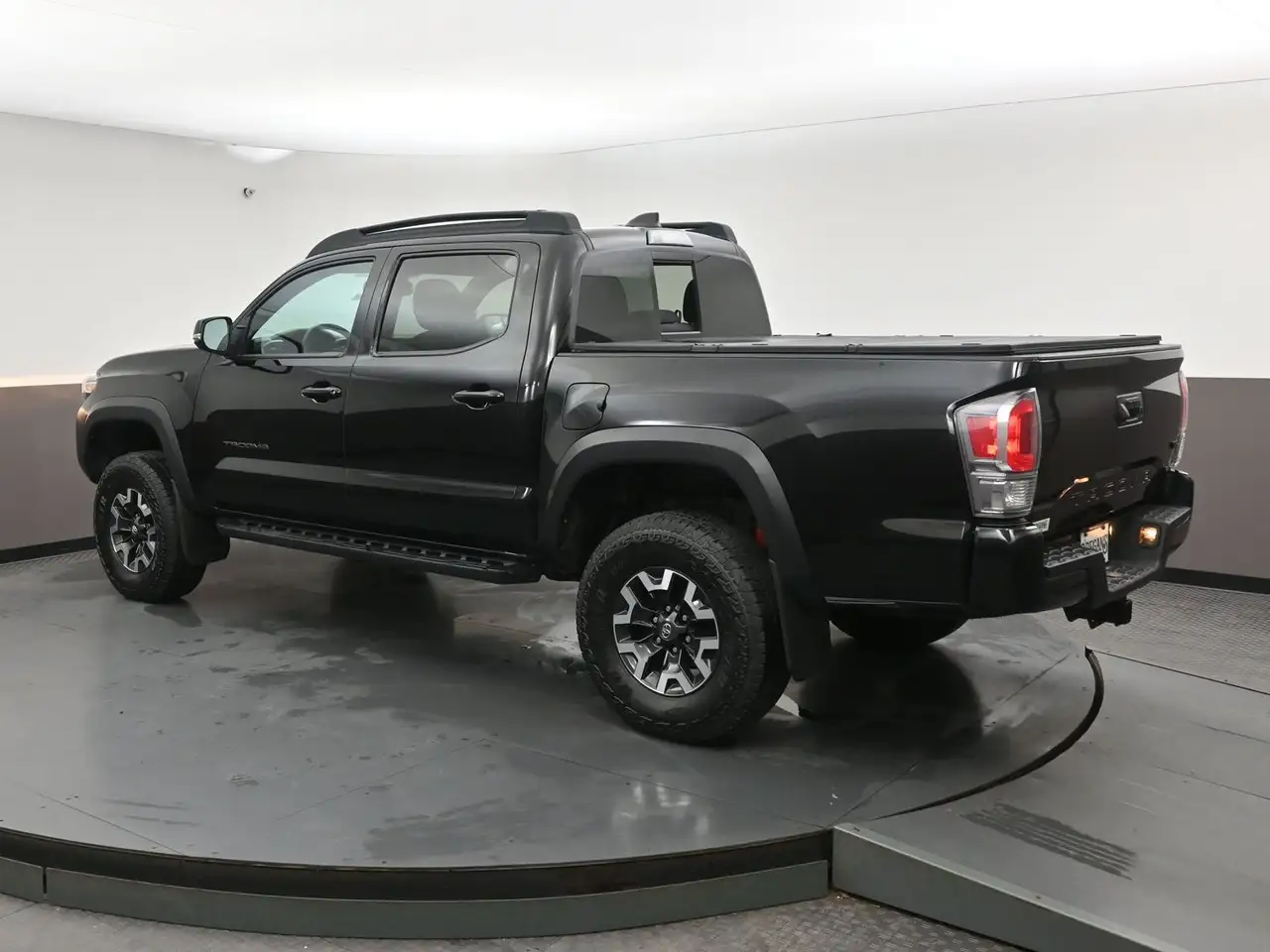 Toyota Tacoma снимка Toyota Tacoma