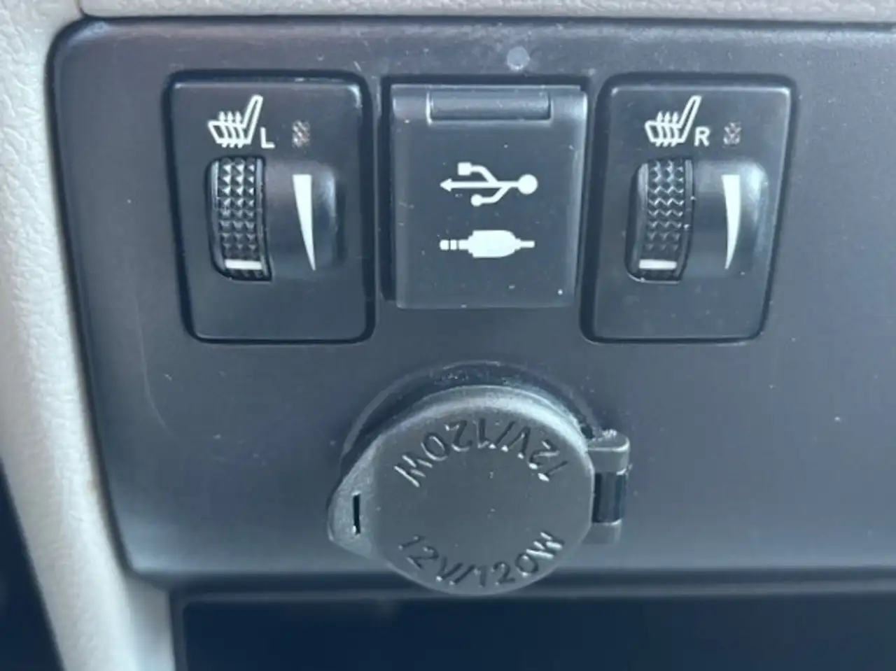 Toyota Sienna снимка Toyota Sienna