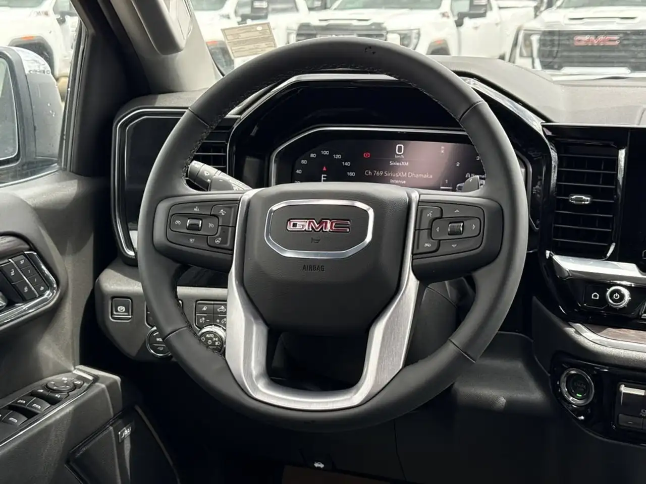GMC Sierra 1500 photo GMC Sierra 1500