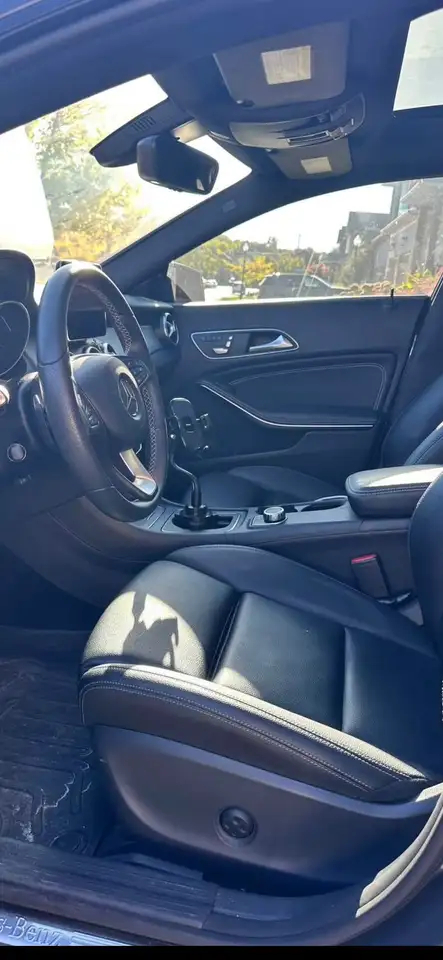 Mercedes-Benz CLA снимка Mercedes-Benz CLA