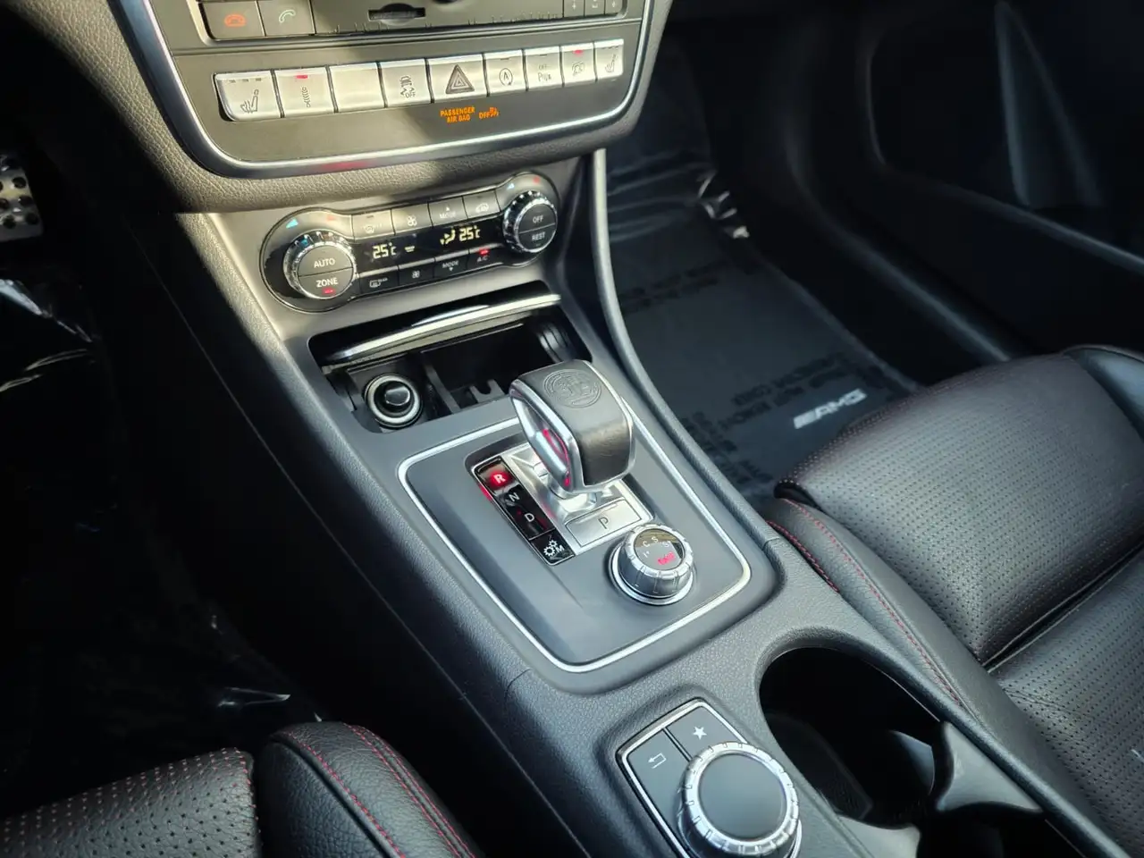 Mercedes-Benz CLA fotografie Mercedes-Benz CLA