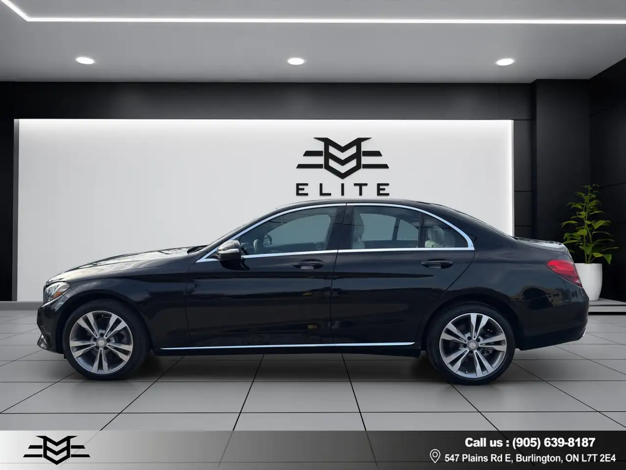 Mercedes-Benz C-Class снимка Mercedes-Benz C-Class