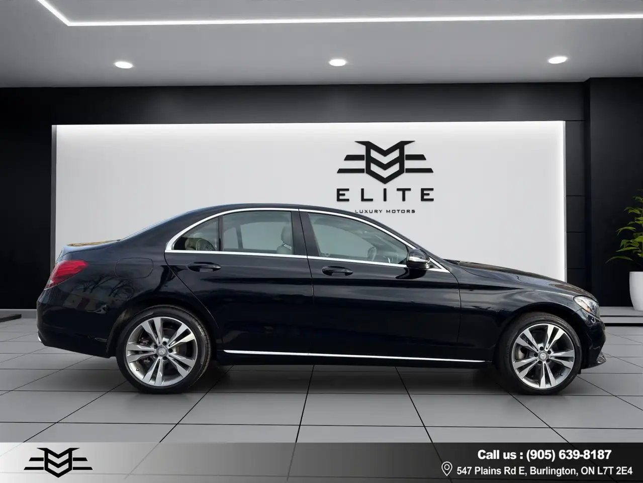 Mercedes-Benz C-Class снимка Mercedes-Benz C-Class