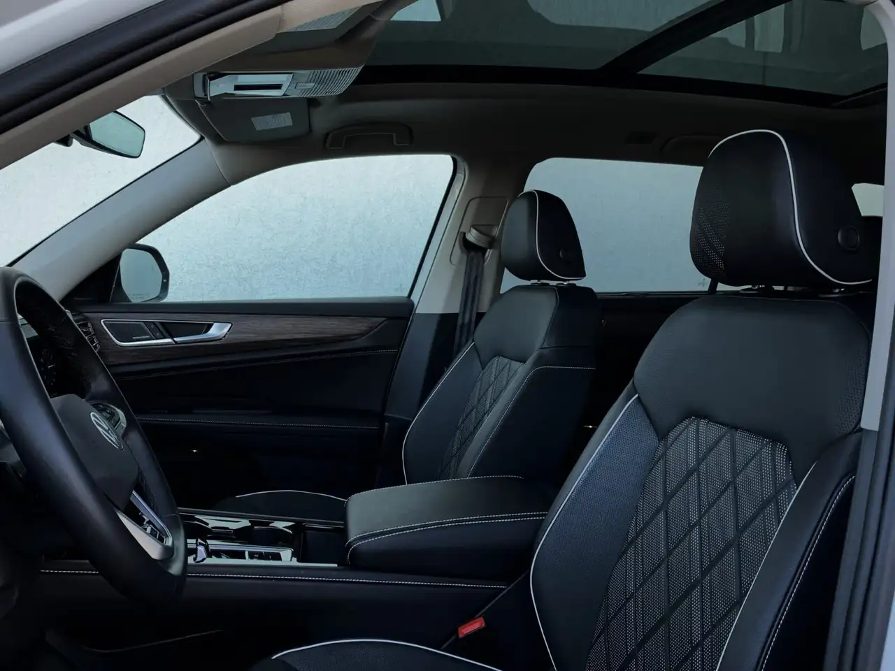 Volkswagen Atlas снимка Volkswagen Atlas