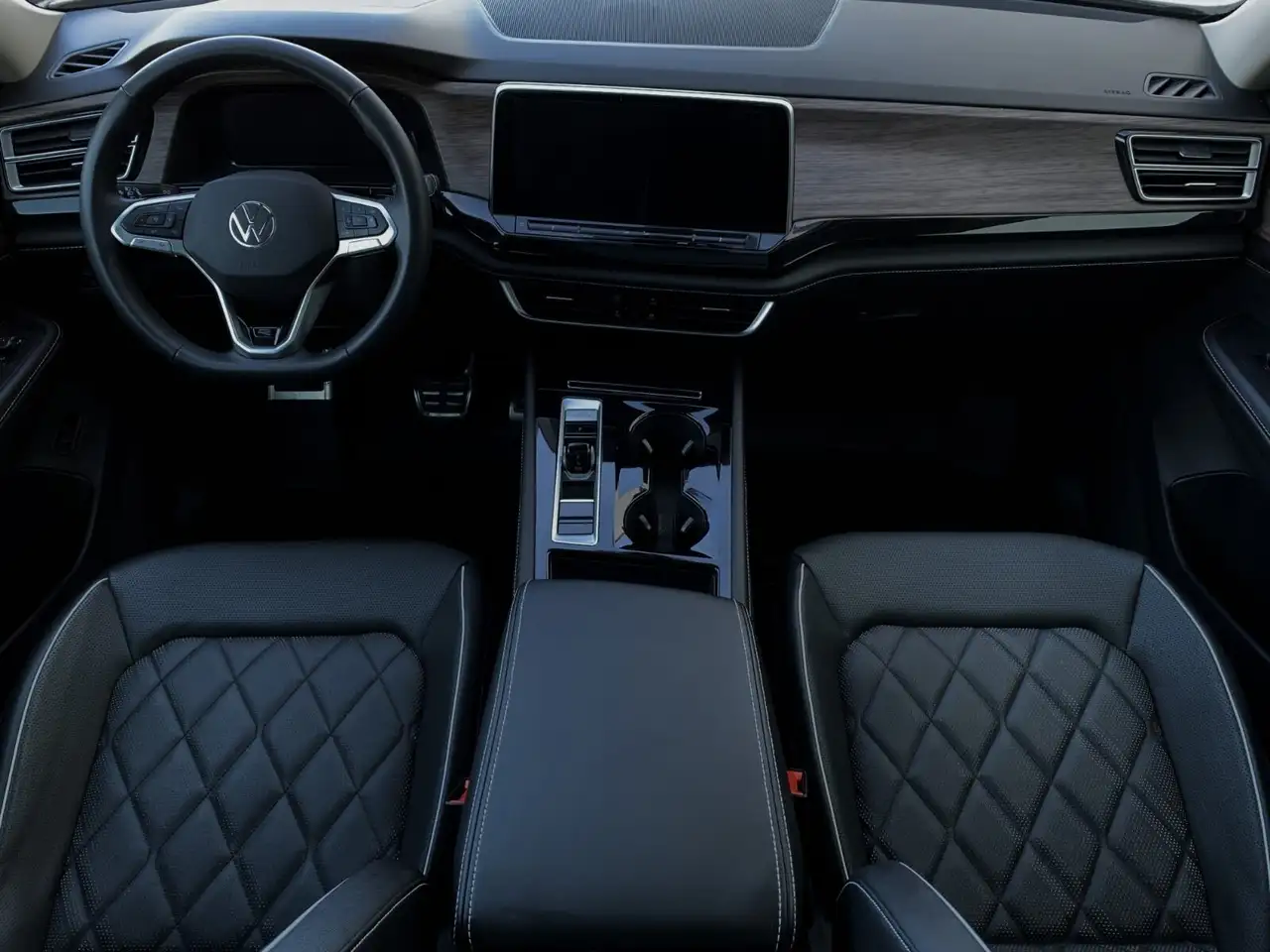 Volkswagen Atlas снимка Volkswagen Atlas