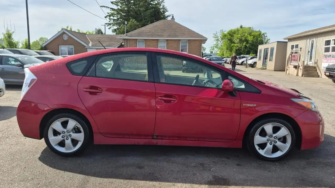 Toyota Prius снимка Toyota Prius