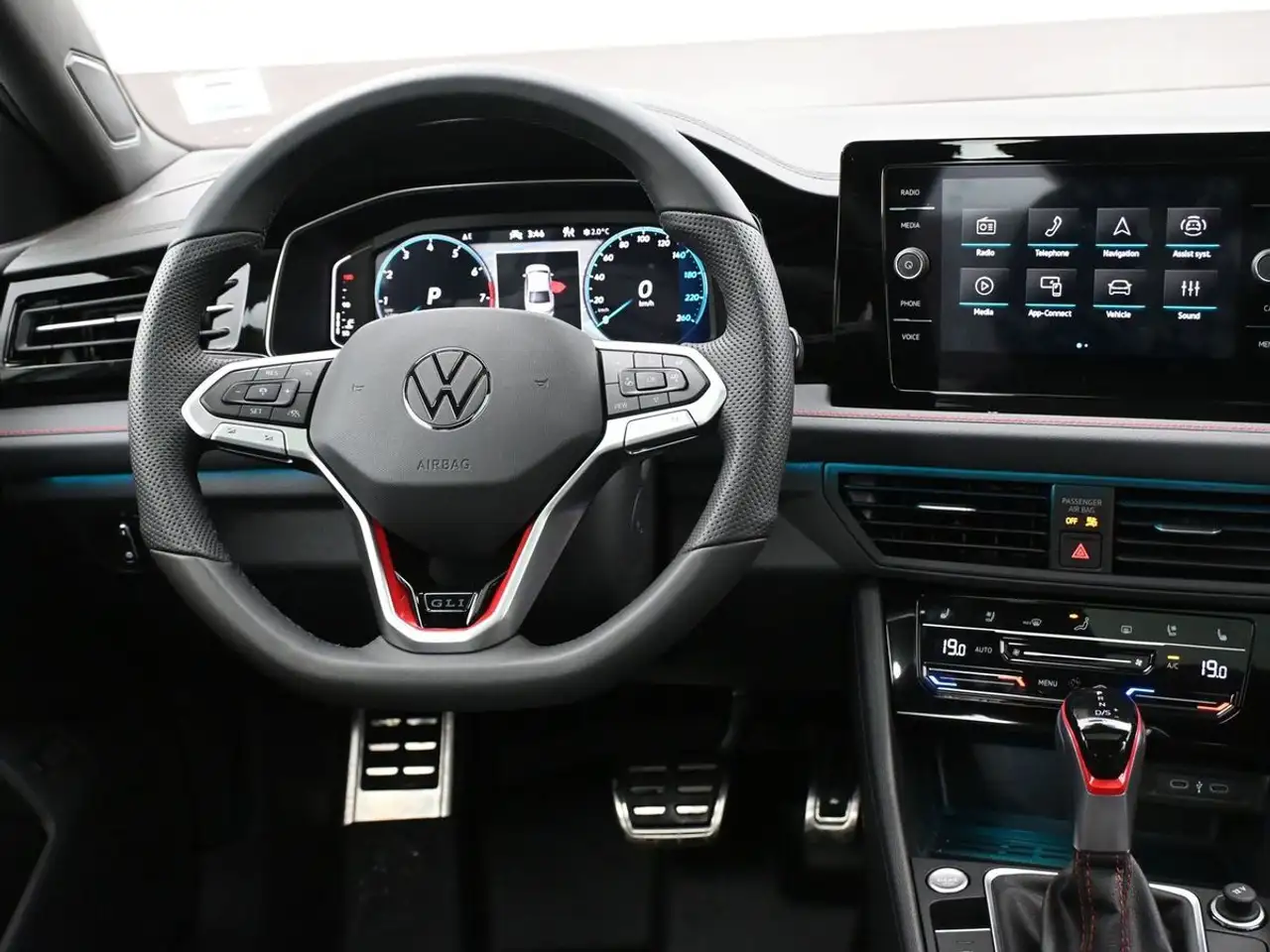Volkswagen Jetta photo Volkswagen Jetta