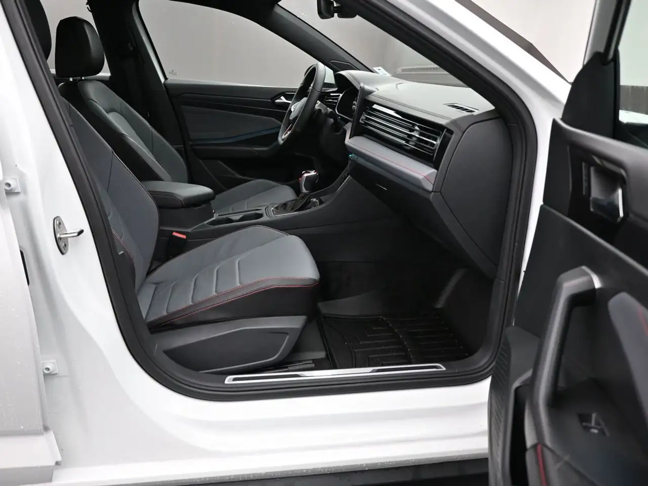 Volkswagen Jetta photo Volkswagen Jetta