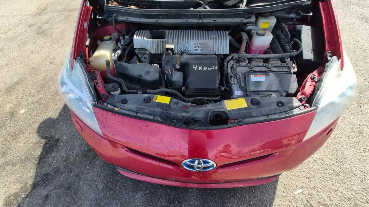 Toyota Prius снимка Toyota Prius
