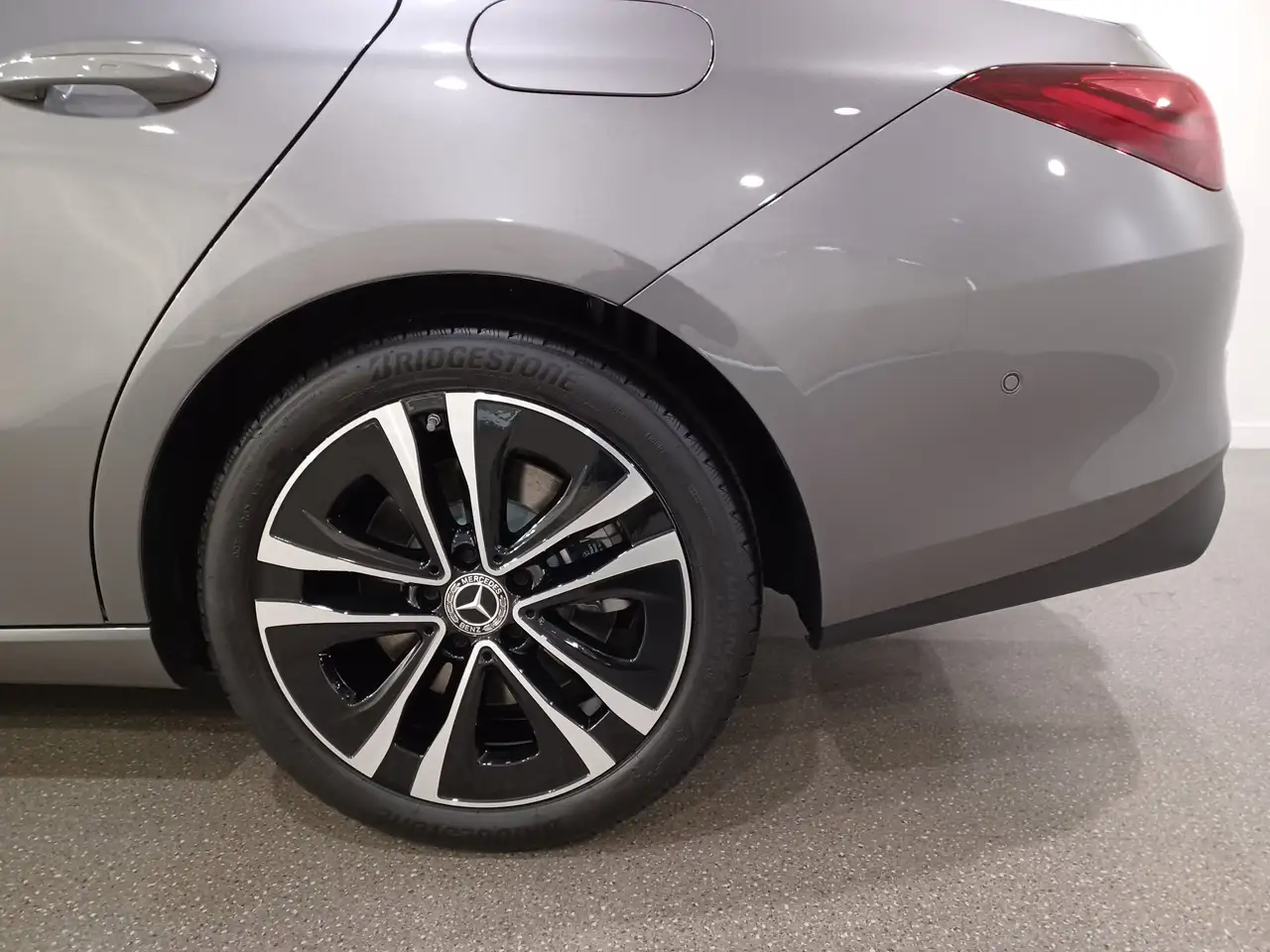 Mercedes-Benz CLA снимка Mercedes-Benz CLA
