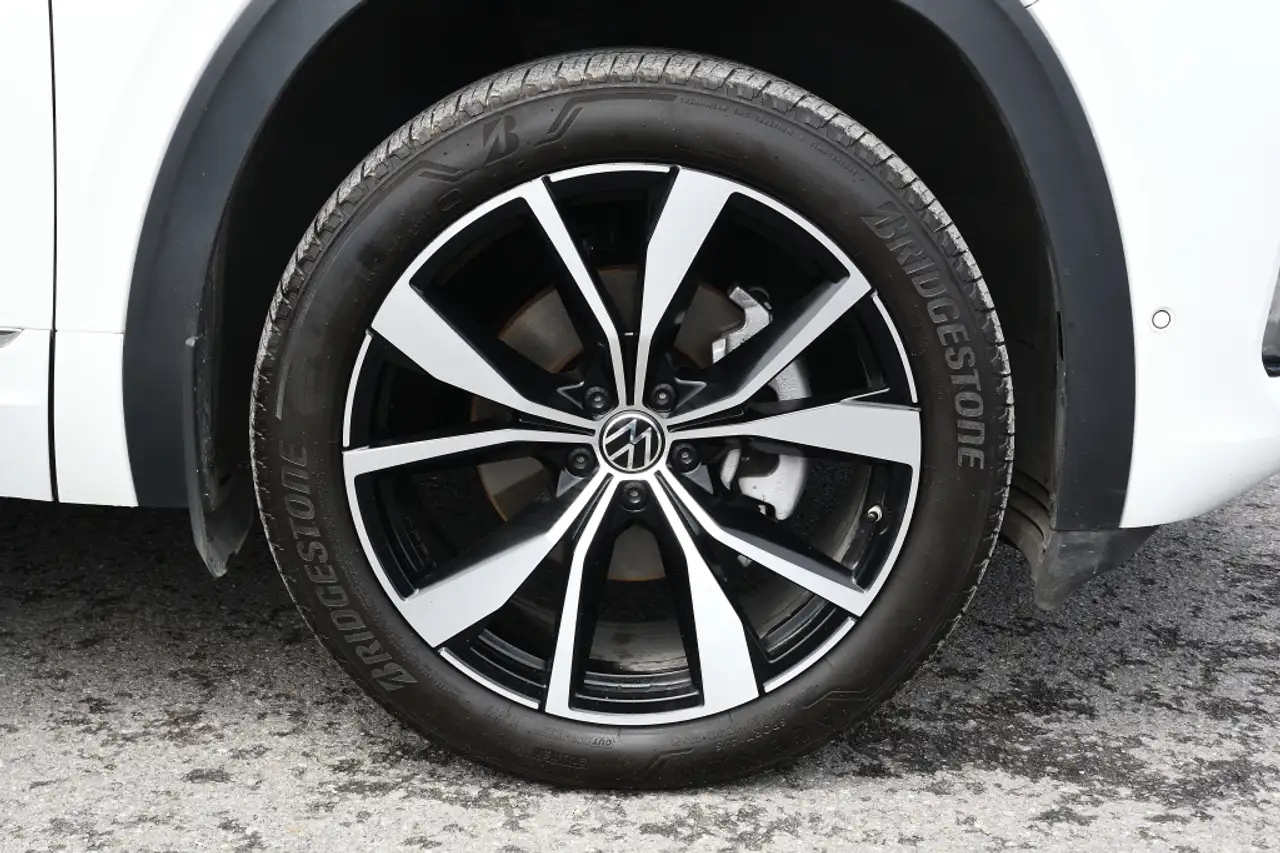 Volkswagen Atlas снимка Volkswagen Atlas