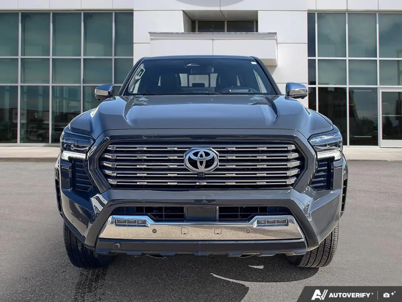 Toyota Tacoma снимка Toyota Tacoma