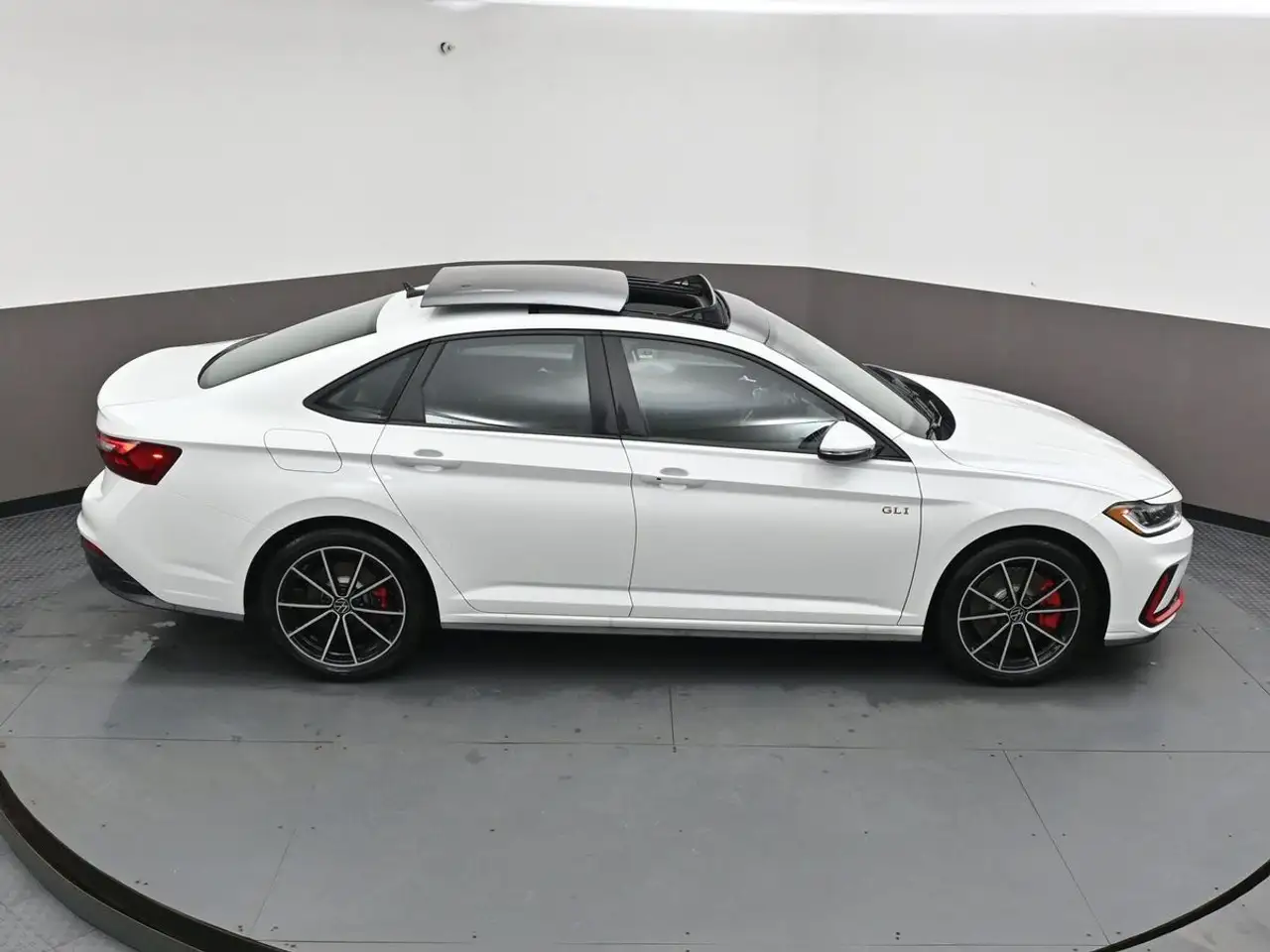 Volkswagen Jetta photo Volkswagen Jetta