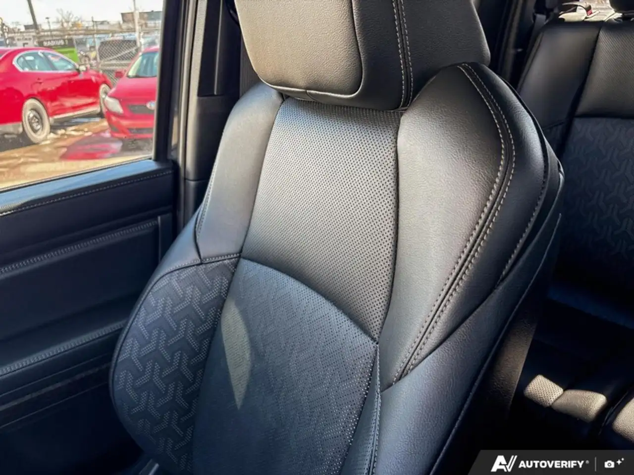 Toyota Tacoma снимка Toyota Tacoma