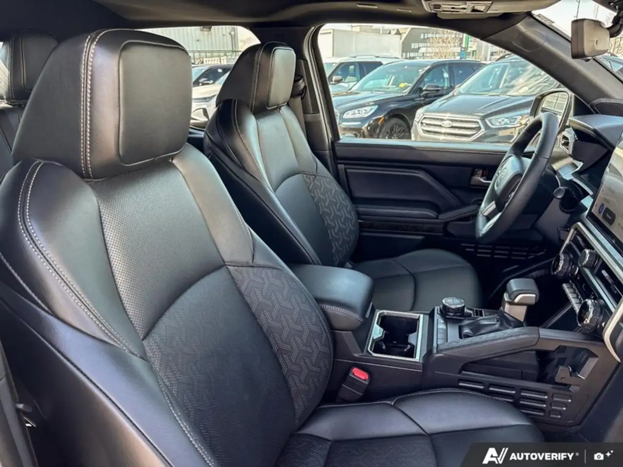 Toyota Tacoma снимка Toyota Tacoma