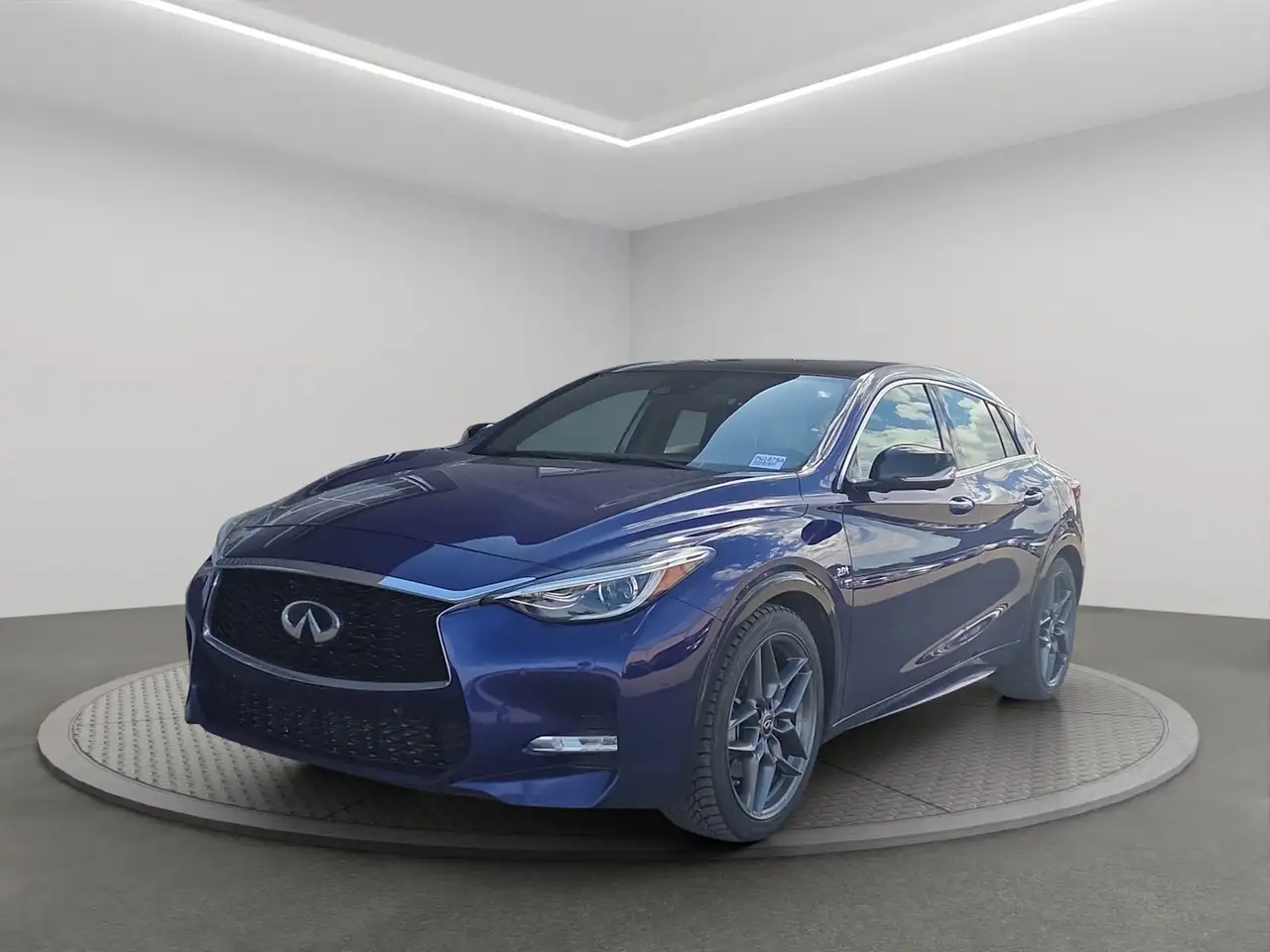 Infiniti QX30 photo Infiniti QX30