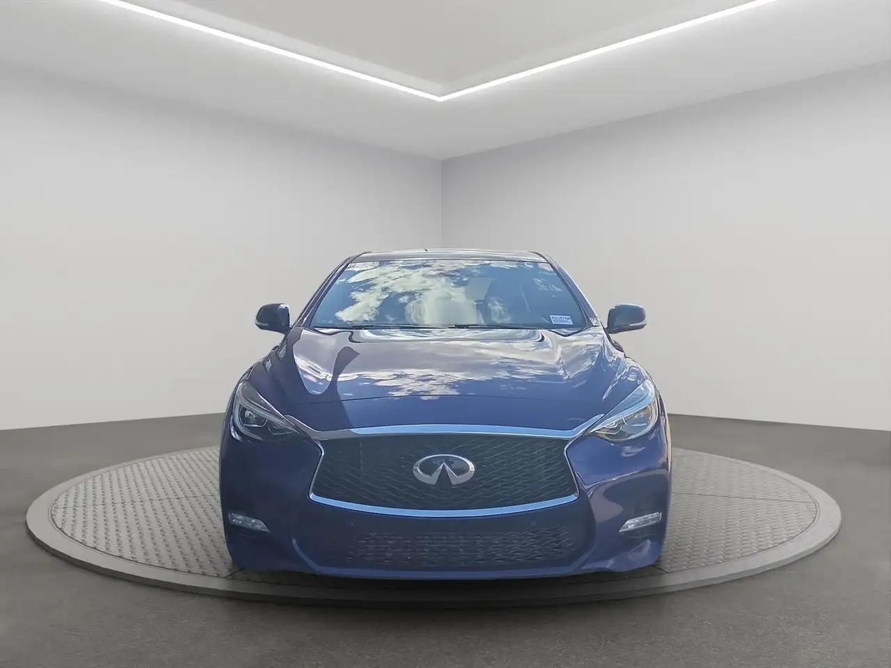Infiniti QX30 photo Infiniti QX30