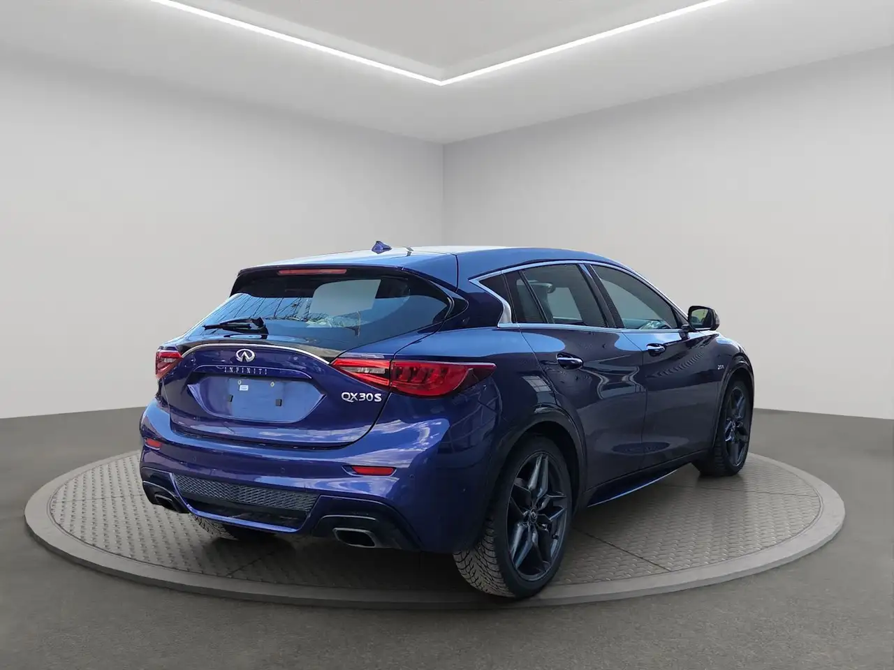 Infiniti QX30 photo Infiniti QX30