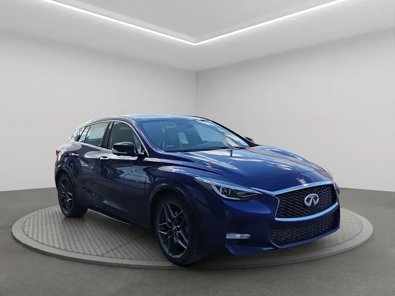 Infiniti QX30 photo Infiniti QX30