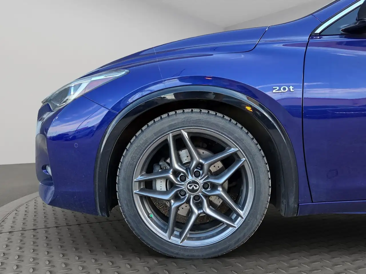 Infiniti QX30 photo Infiniti QX30