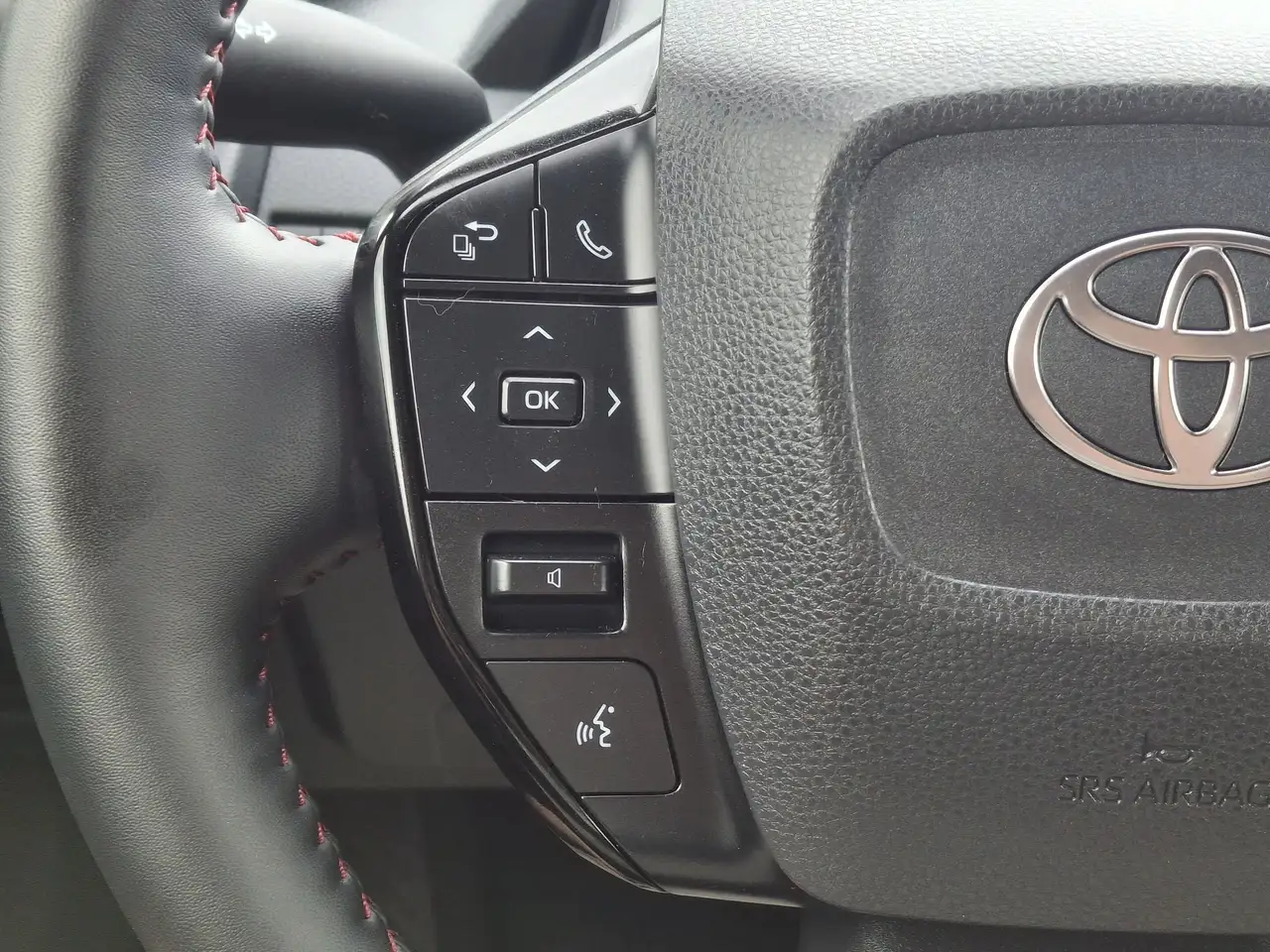 Toyota Prius снимка Toyota Prius