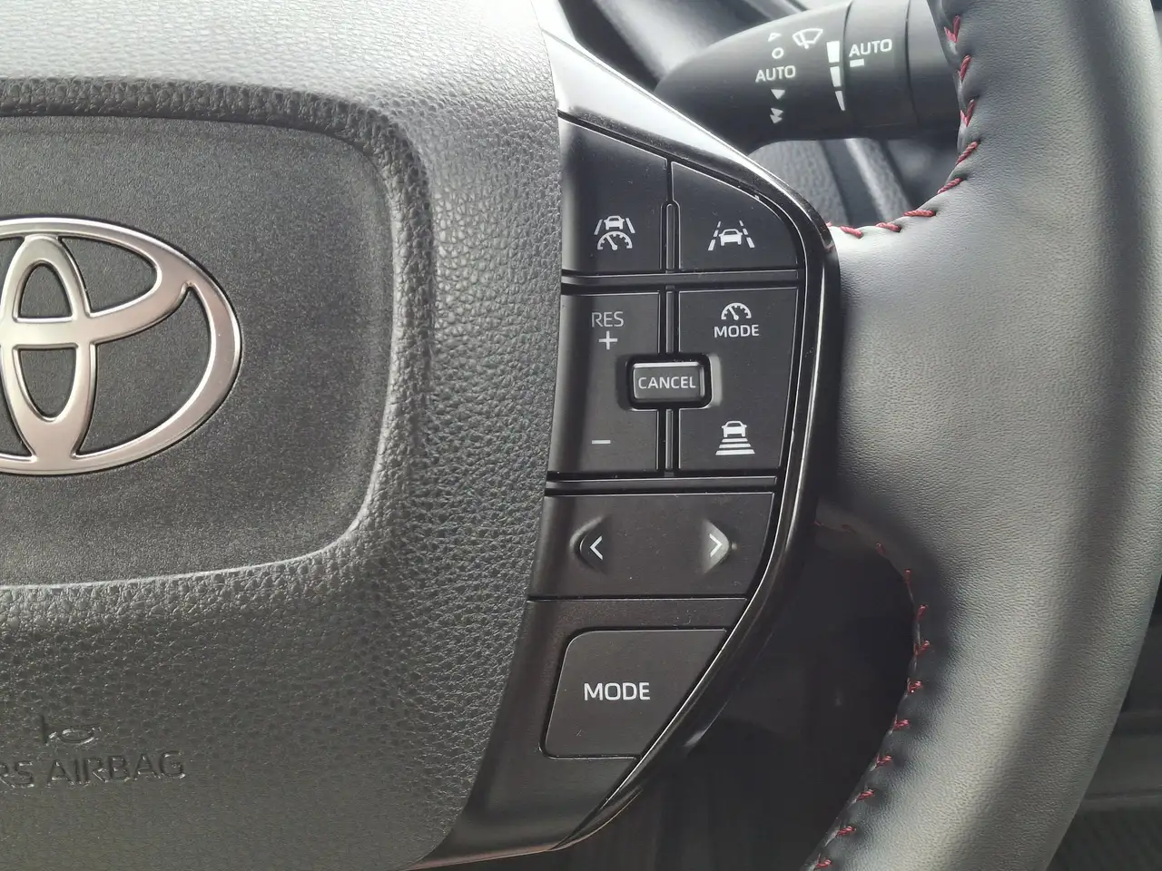 Toyota Prius снимка Toyota Prius