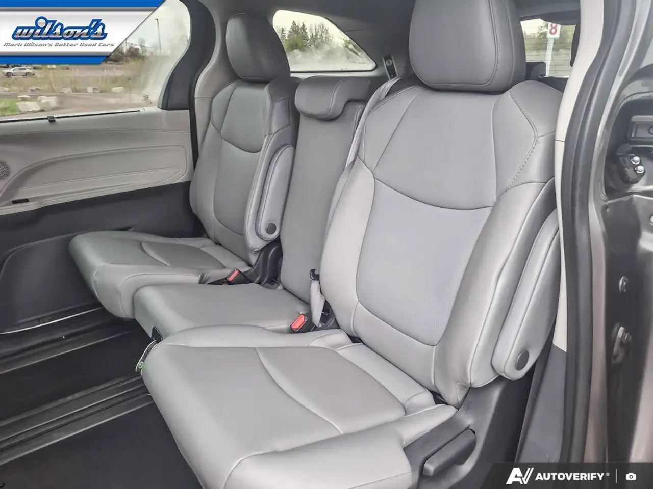 Toyota Sienna fotografie Toyota Sienna
