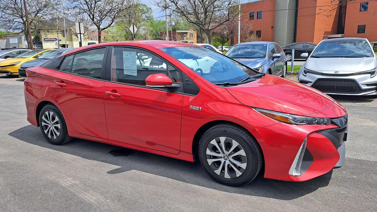 Toyota Prius Prime photo Toyota Prius Prime