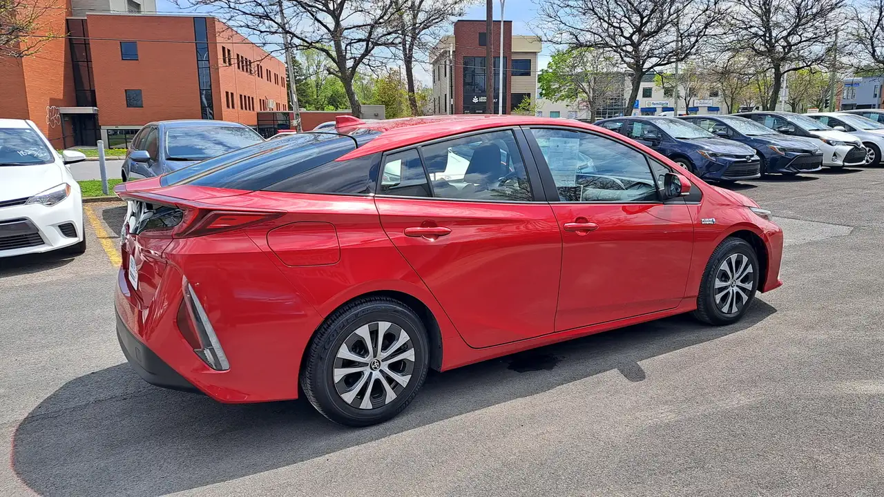 Toyota Prius Prime photo Toyota Prius Prime