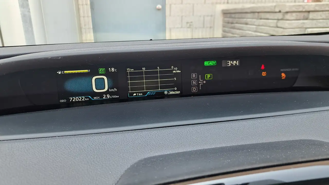Toyota Prius Prime photo Toyota Prius Prime