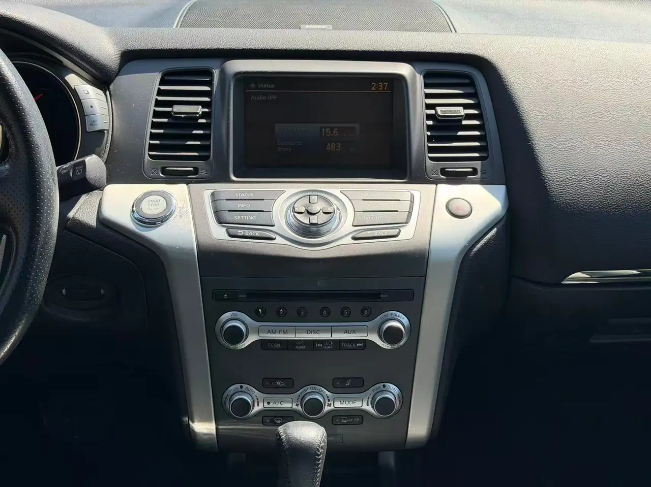 Nissan Murano снимка Nissan Murano