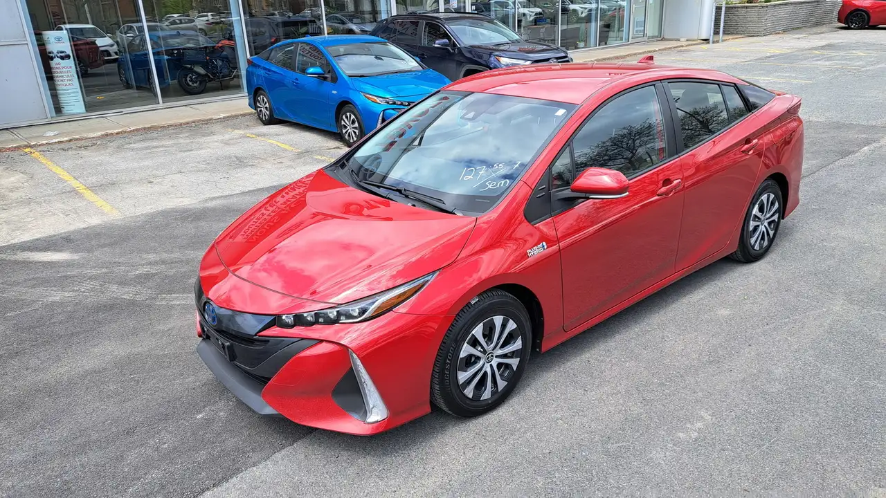 Toyota Prius Prime photo Toyota Prius Prime