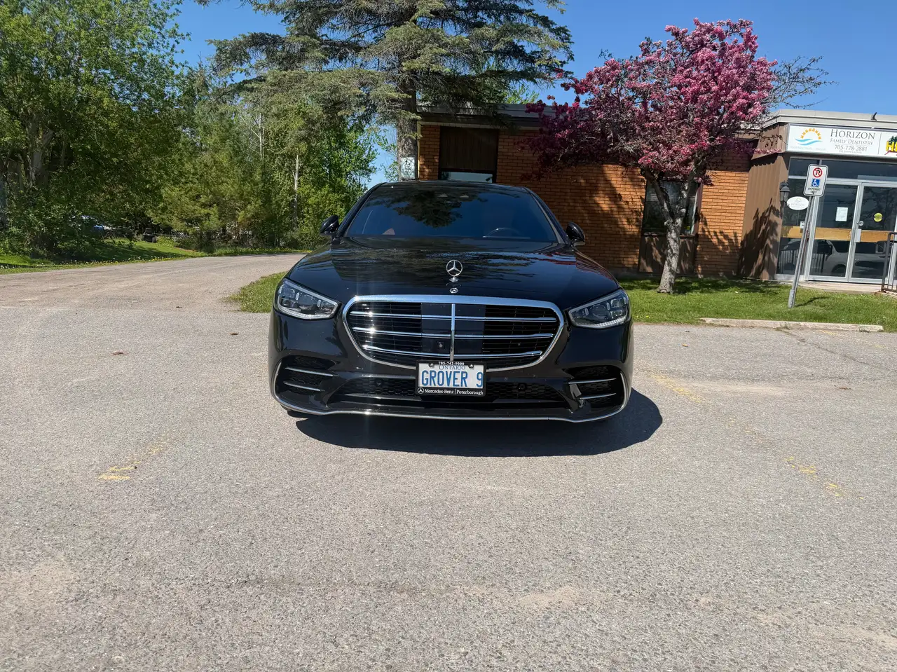 Mercedes-Benz S-Class снимка Mercedes-Benz S-Class