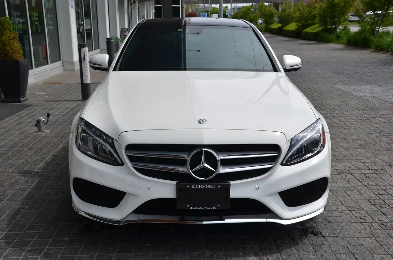 Mercedes-Benz C-Class photo Mercedes-Benz C-Class