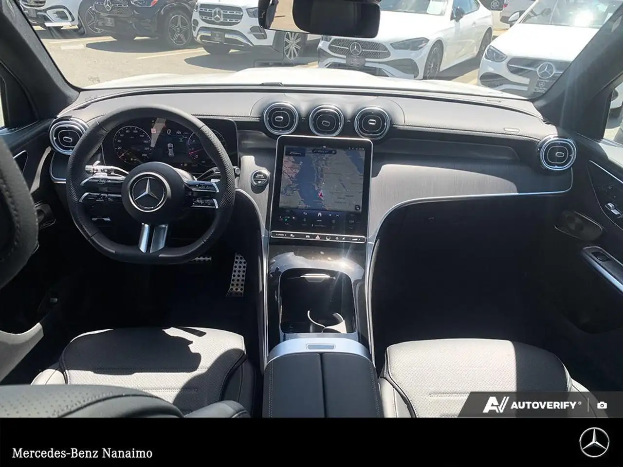 Mercedes-Benz GLC снимка Mercedes-Benz GLC