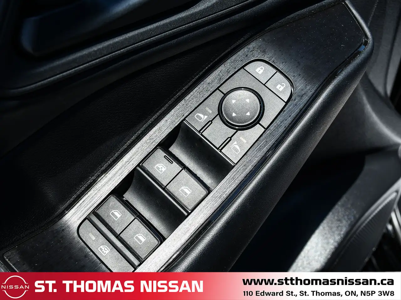 Nissan Rogue fotografie Nissan Rogue